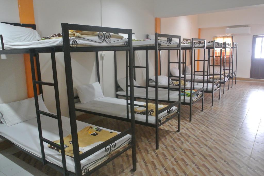 Orange Backpacker Hostel Vientiane Zimmer foto
