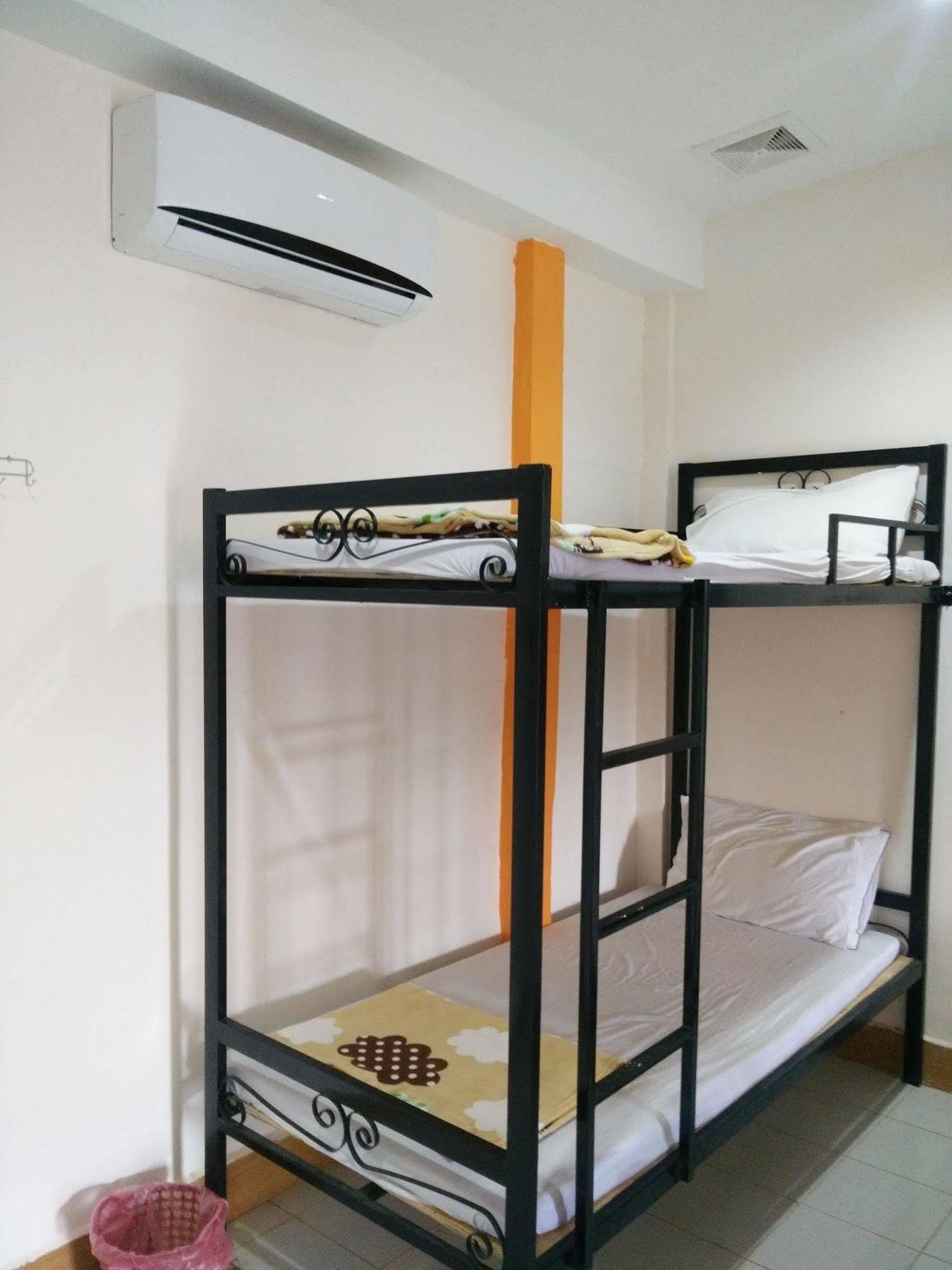 Orange Backpacker Hostel Vientiane Exterior foto