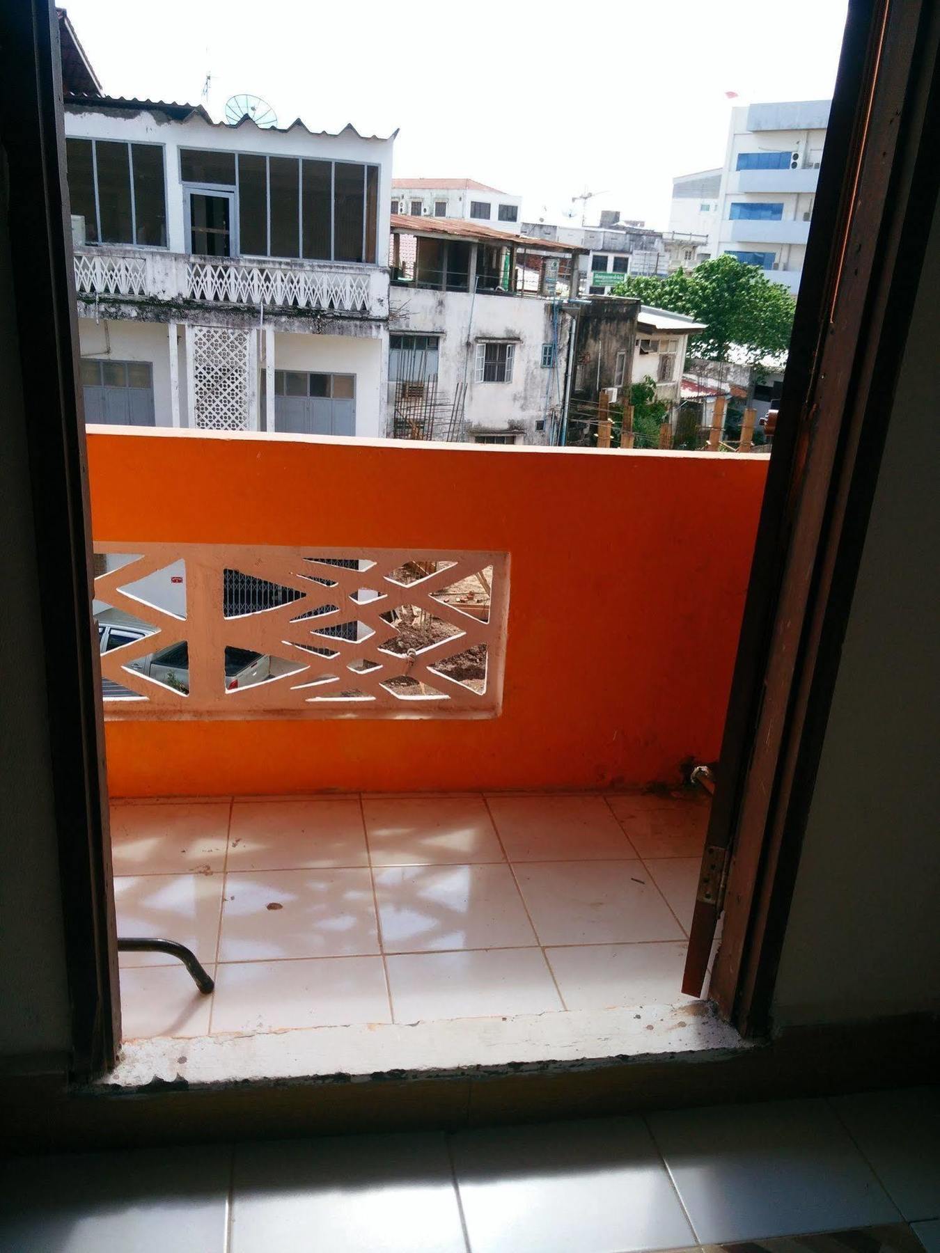 Orange Backpacker Hostel Vientiane Exterior foto